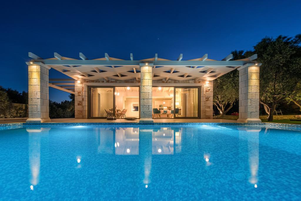 Avra Luxury Villa & Spa Keri Ruang foto