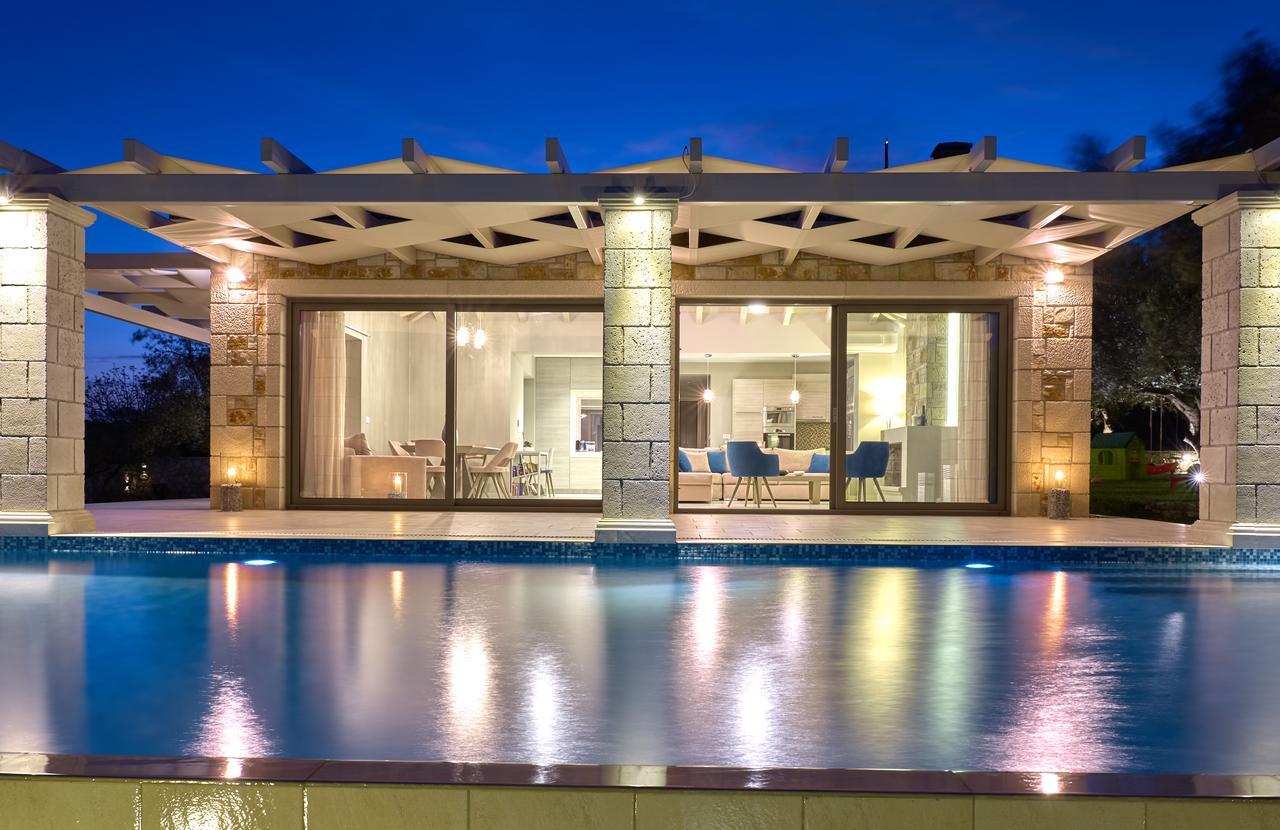 Avra Luxury Villa & Spa Keri Bagian luar foto