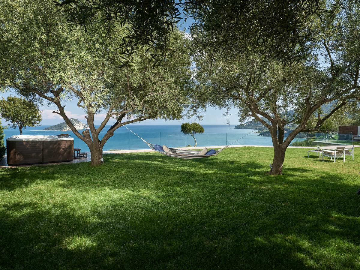 Avra Luxury Villa & Spa Keri Bagian luar foto